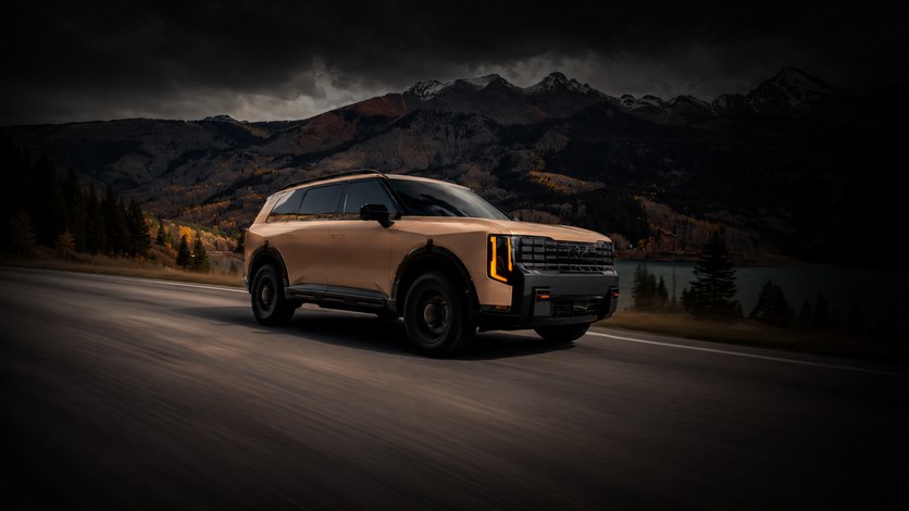 Bronze 2027 Kia Telluride on a mountain road